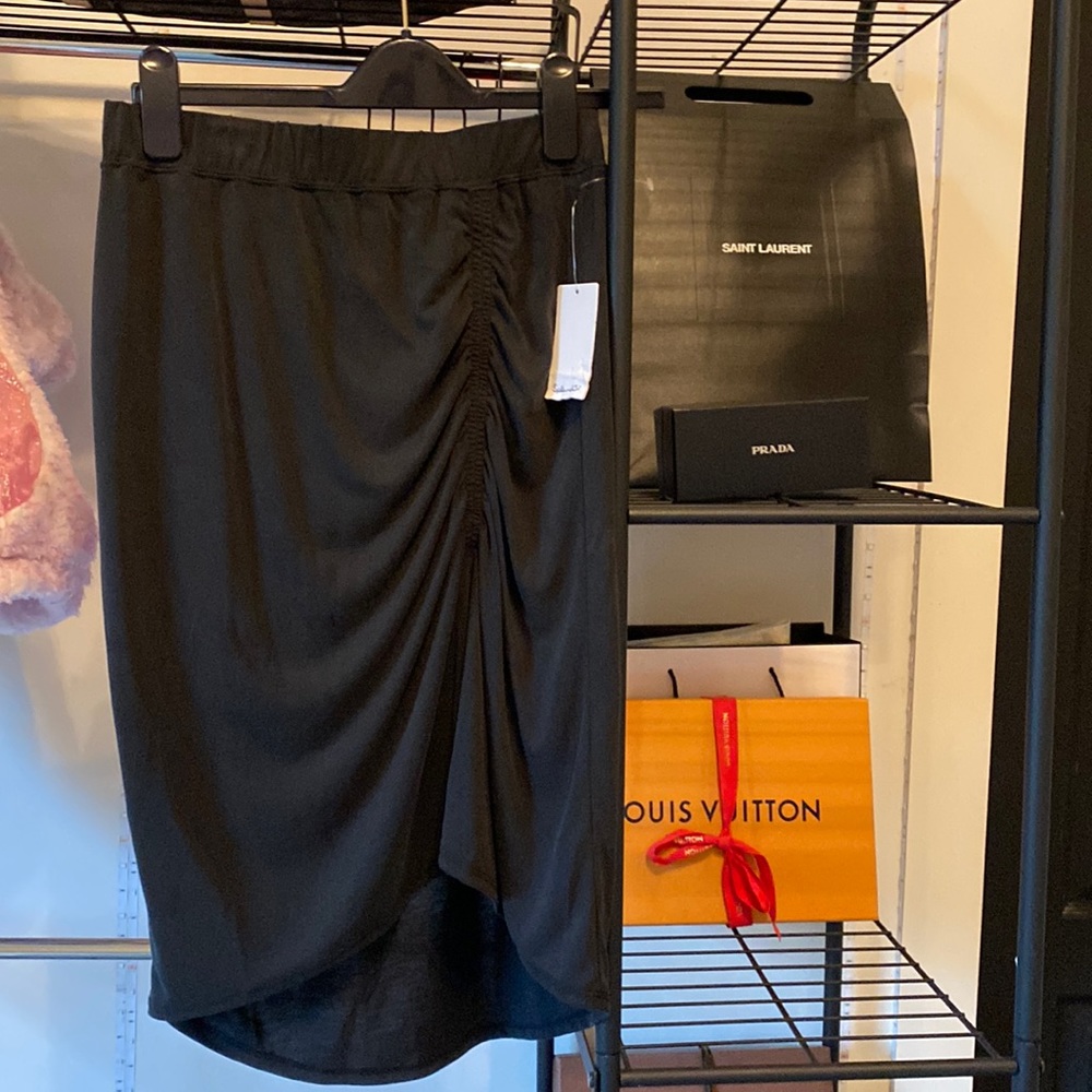 New with tags splendid skirt